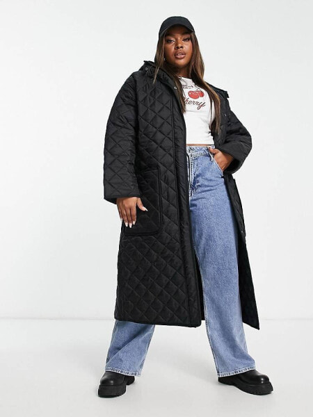 ASOS DESIGN Curve – Lang geschnittener Steppmantel in Schwarz