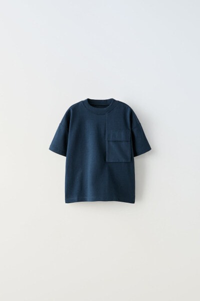 T-shirt with pocket