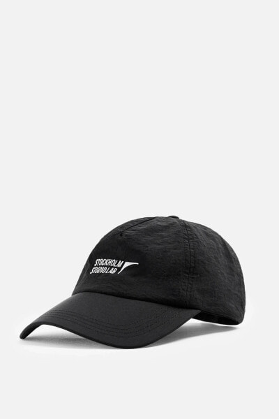 EMBROIDERED TECHNICAL CAP