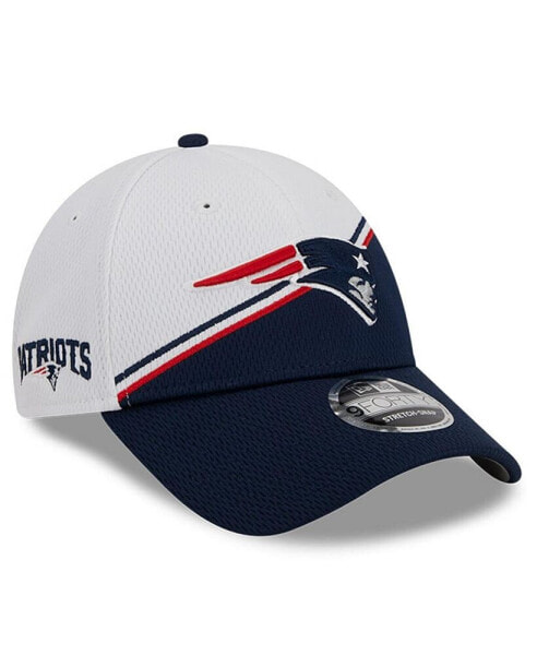 Men's White, Navy New England Patriots 2023 Sideline 9FORTY Adjustable Hat