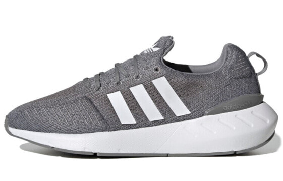 Спортивные женские кроссовки adidas originals Swift Run 22