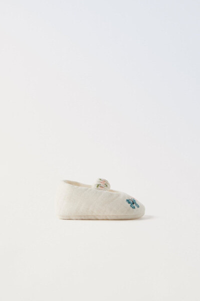 Cotton booties with butterflies