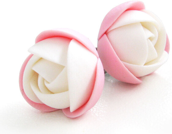 Серьги розовато-белые цветы пузетки