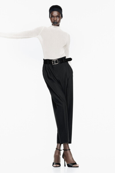 Carrot fit trousers with belt