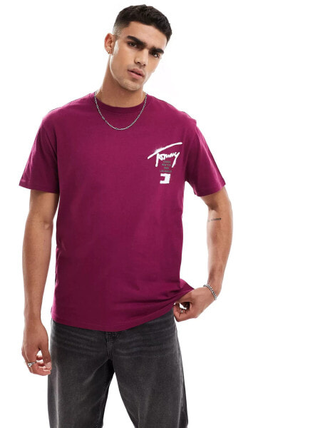 Tommy Jeans Crew Neck T-Shirt in Purple