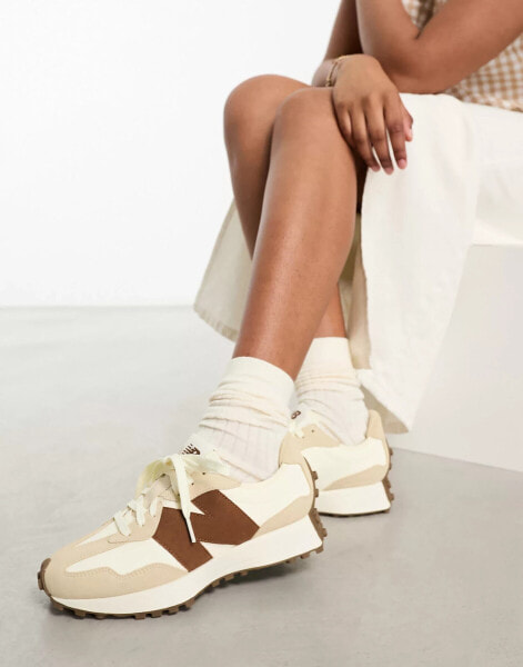 New Balance 327 trainers in off white & brown