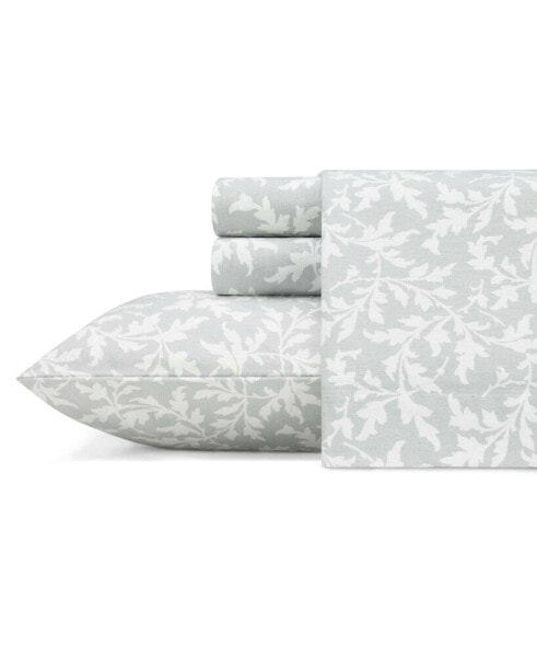 Постельное белье с бордовым узором Laura Ashley Crestwood Cotton Flannel 3 Piece Sheet Set, Twin