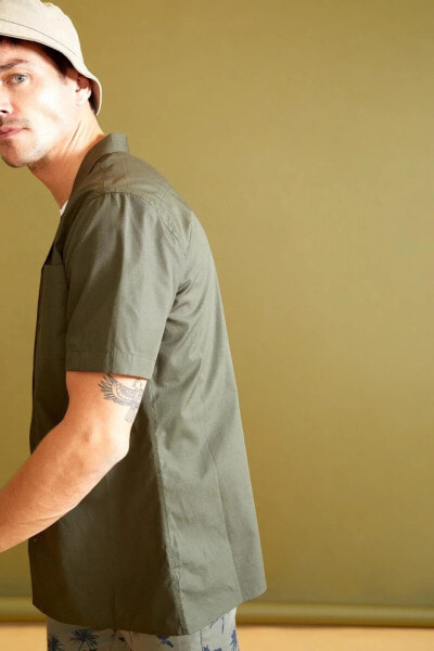 Erkek Haki Modern Fit Basic Kısa Kollu Gömlek