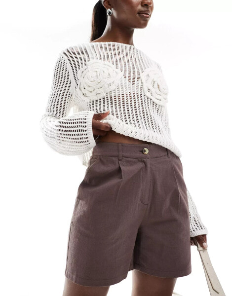 Brave Soul tailored shorts in chocolate brown