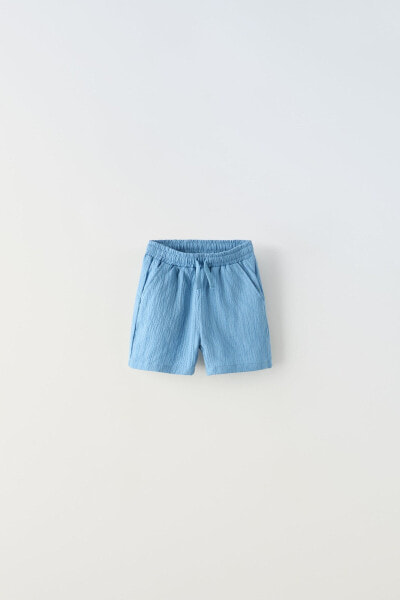 Textured bermuda shorts