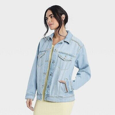 Women's 90's Baggy Trucker Jacket - Universal Thread Light Wash L