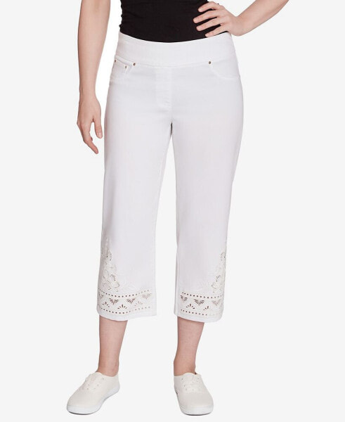 Petite Mid Rise Pull-On Decorative Hem Denim Capri