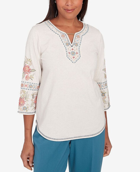 Sedona Sky Women's Sedona Split Neck Embroidered Top