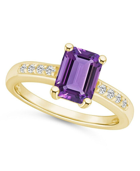 Amethyst (1-5/8 ct .t.w.) and Diamond (1/8 ct .t.w.) Ring in 14K Yellow Gold