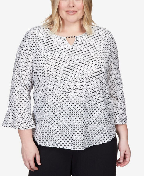 Plus Size Downtown Vibe Spliced Texture Flutter Sleeve Top