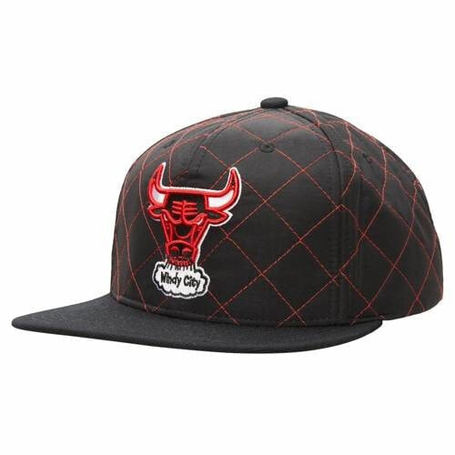 Czapka z daszkiem Mitchell & Ness NBA Quilted Taslan Snapback NBA Chicago Bulls