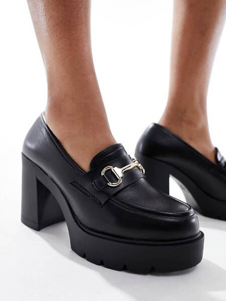 New Look chunky heeled loafer in black