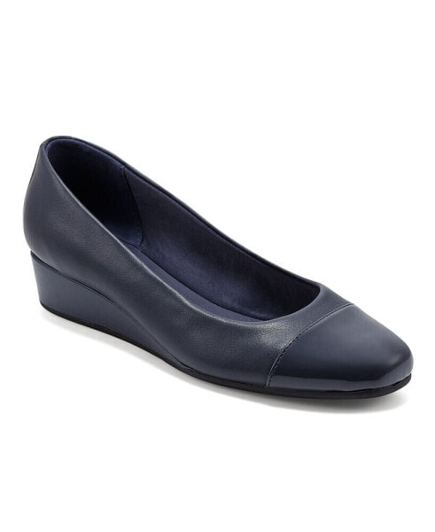 Women's Gracey Round Toe Slip-on Wedge Dress Pumps