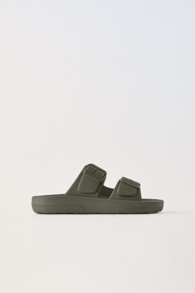 Buckled pool sliders