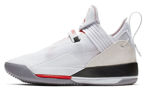 Кроссовки баскетбольные Jordan Air Jordan 33 Low SE белые с каменным цветом CD9560-106