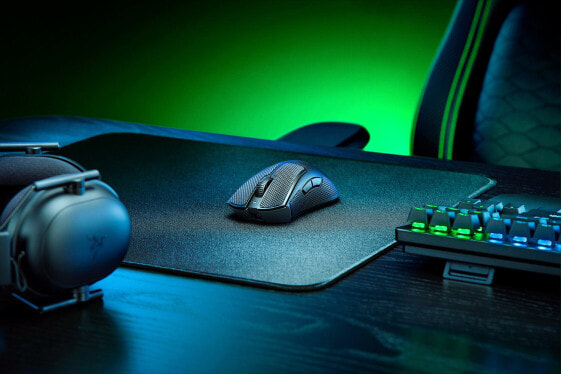 Razer DeathAdder V3 Pro - Right-hand - Optical - RF Wireless + USB Type-C - 30000 DPI - Black