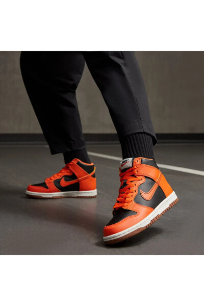 Dunk High Safty Orange