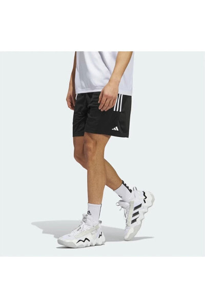 Шорты спортивные Adidas Legends 3 Stripes