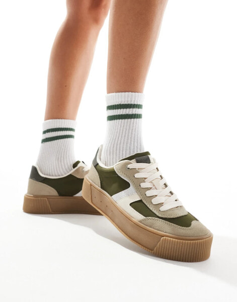 Stradivarius platform trainer with chunky sole in khaki