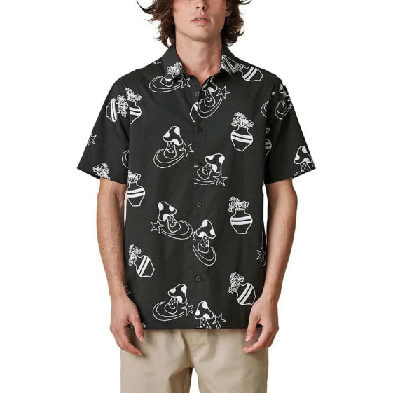 GLOBE Underground Holiday short sleeve shirt