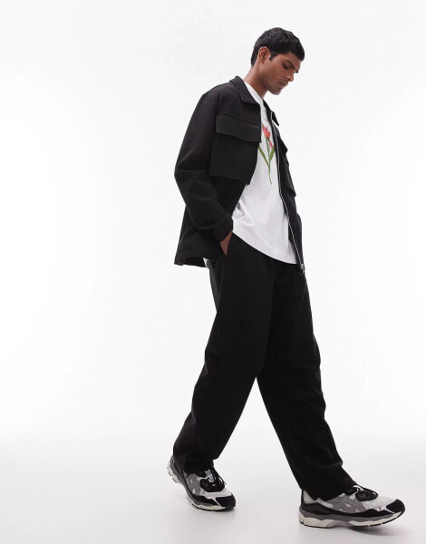 Topman pleat front straight leg jogger in black