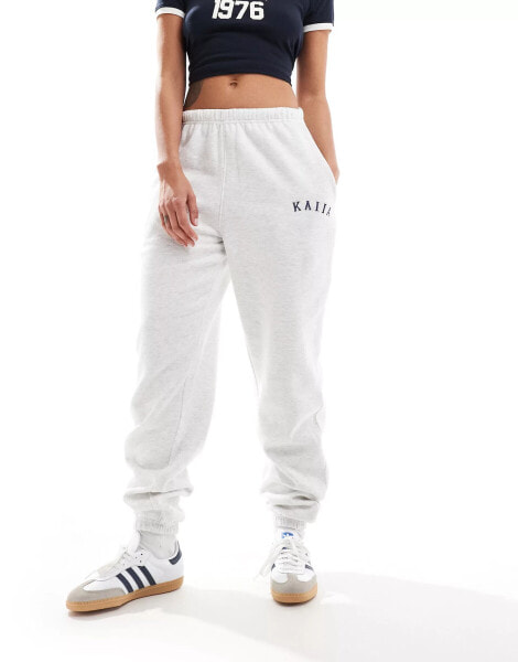 Kaiia cuffed joggers in light grey