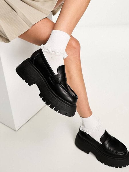 ASOS DESIGN Maestro chunky loafer with apron panel in black