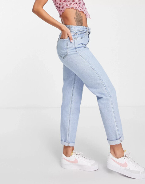 DTT Lou mom jeans in light blue wash