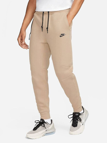 Nike Tech Fleece winter joggers in khaki