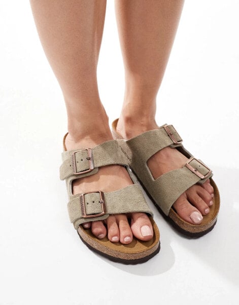 Birkenstock Unisex Arizona sandals in taupe suede