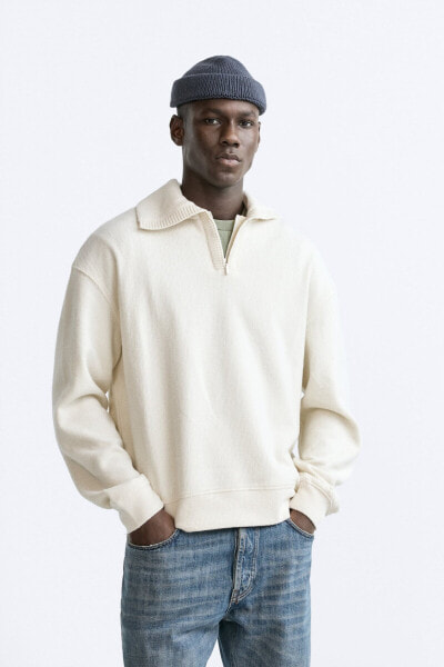Quarter-zip polo sweatshirt with matching collar