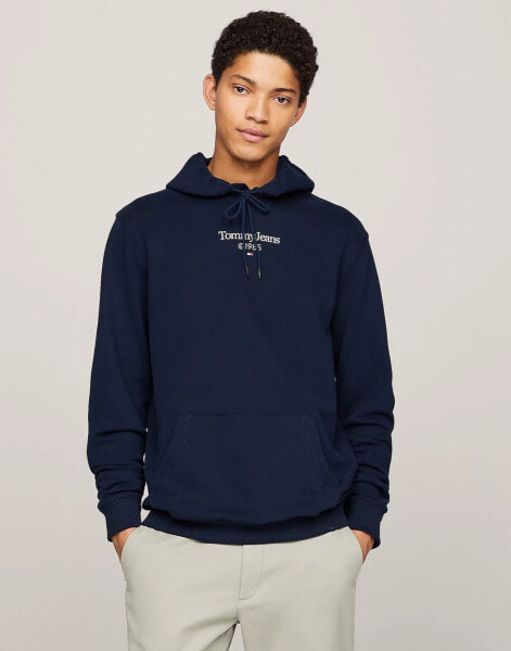 Tommy Jeans Pullover Hoodie in Dark Blue