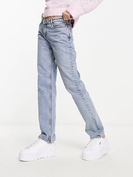 Monki Moop low rise straight leg jeans in mid blue