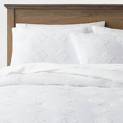 Full/Queen Tufted Diamond Crinkle Comforter & Sham Set White - Threshold