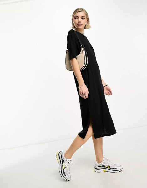 Женское повседневное платье Noisy May Schwarzes Oversized-T-Shirt-Kleid