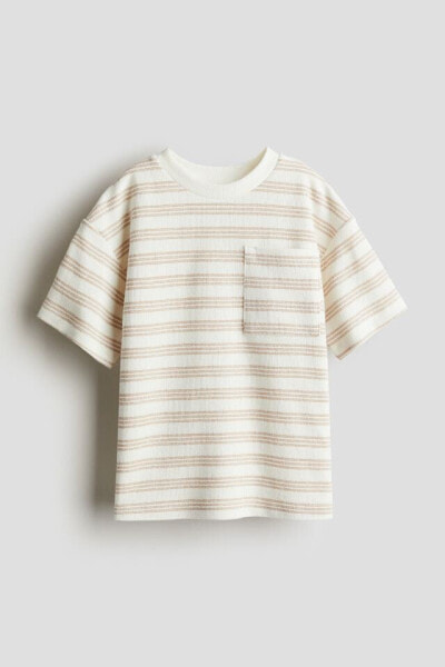 Chest-pocket T-shirt