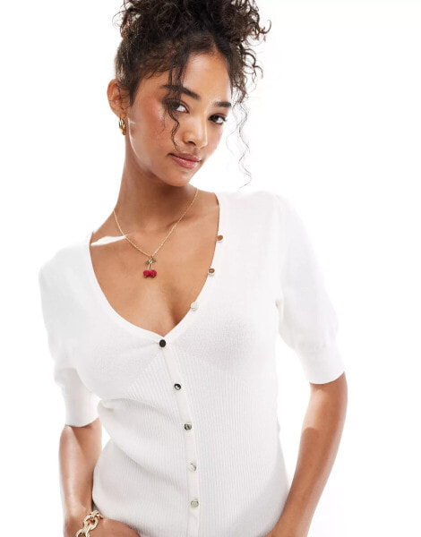 Morgan knitted top with gold button detail in white