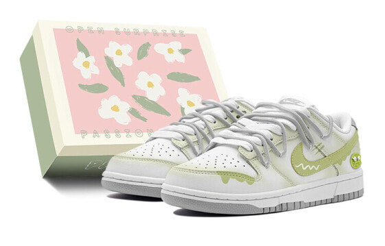 【定制球鞋】 Nike Dunk Low 减龄穿搭 “抹茶曲奇” 限定鞋盒 低帮 板鞋 男款 灰绿 / Кроссовки Nike Dunk Low DV0831-101