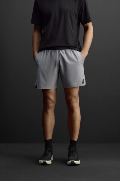 BASIC TRAINING SHORTS