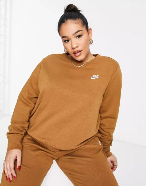 Nike Plus Club fleece sweatshirt in ale brown