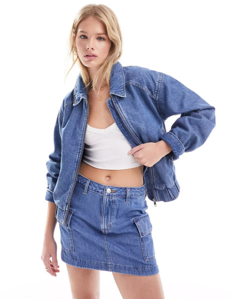 Levi's Ingrid cropped denim jacket with mid blue