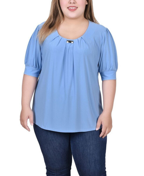 Plus Size Short Balloon Sleeve Top with Hardware