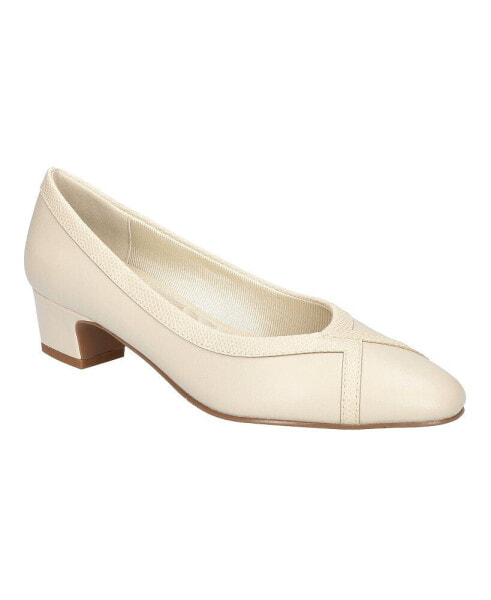 Women's Myrtle Almond Toe Pumps