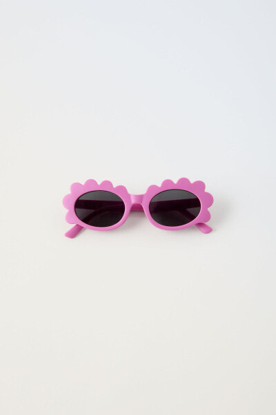 Wavy resin sunglasses