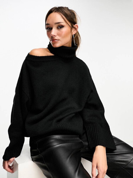 Edited cut-out knitted jumper in black